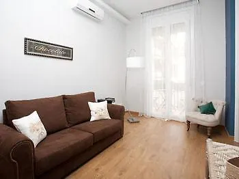 Two Sisters Apartments Barcelona