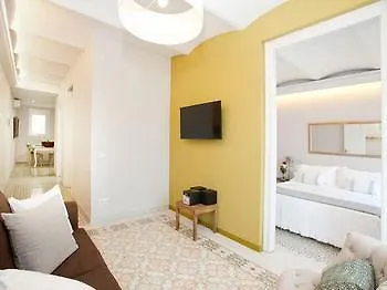 Two Sisters Apartments Barcelona 0*,  Spain