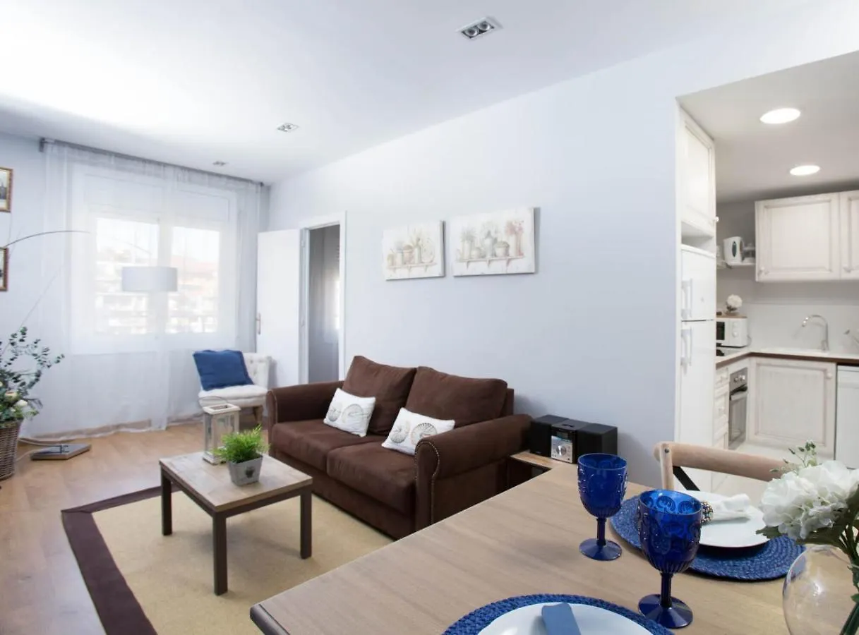 Two Sisters Apartments Barcelona
